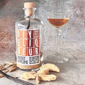 Make Your Own Liqueur Bottle - Whisky Apple Pie